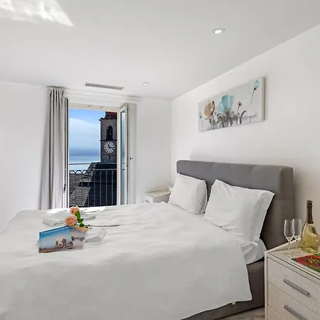 Red View - Happy * Ronco sopra Ascona