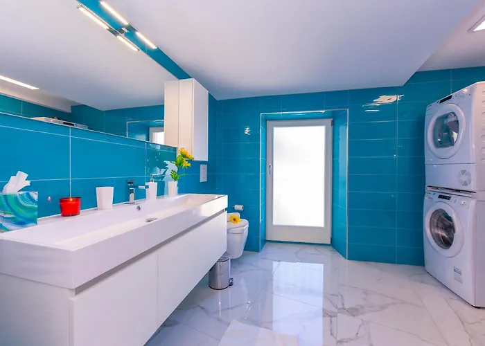 Red View - Happy * Ronco sopra Ascona